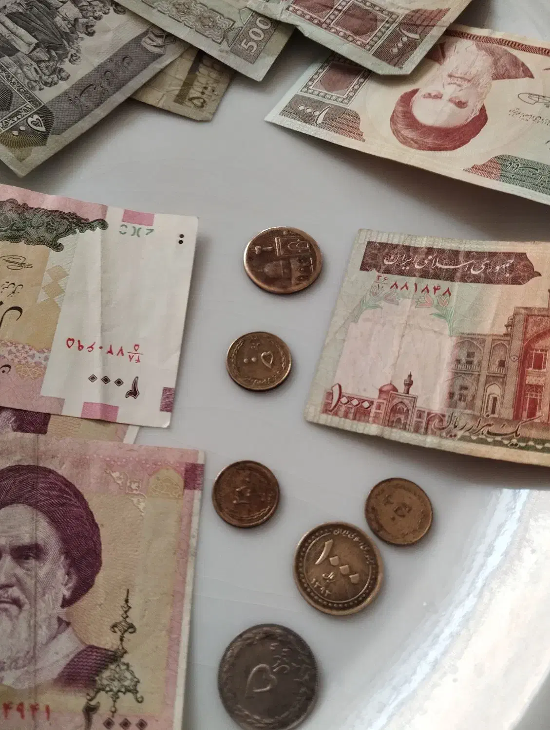 سکه و اسکناس قدیمی|کلکسیون سکه، تمبر، اسکناس|شیراز, شهرک مهدیآباد|دیوار