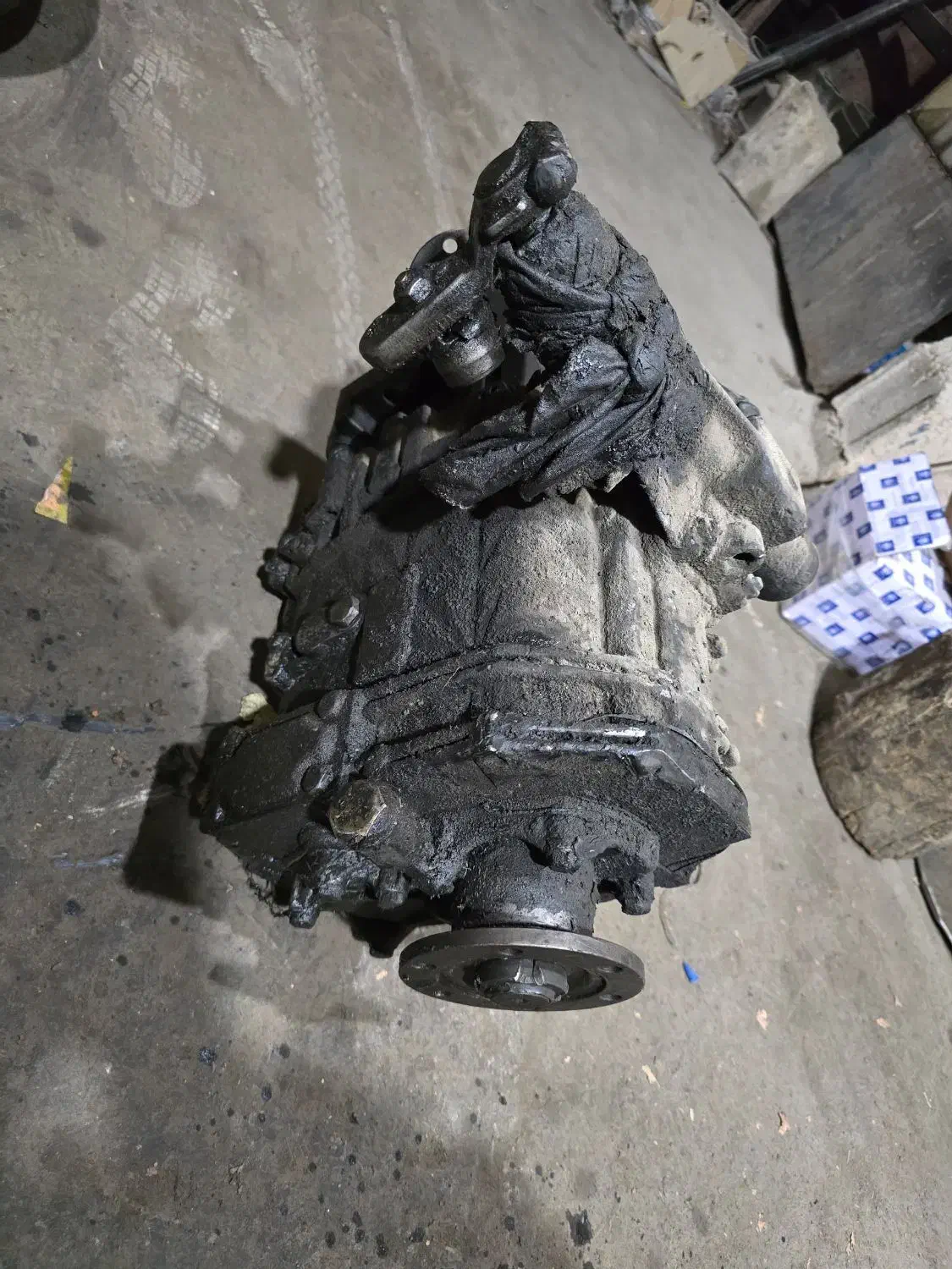 گیربکس خاور آلمینیومی سالم|قطعات یدکی و لوازم جانبی|خمینی‌شهر, |دیوار