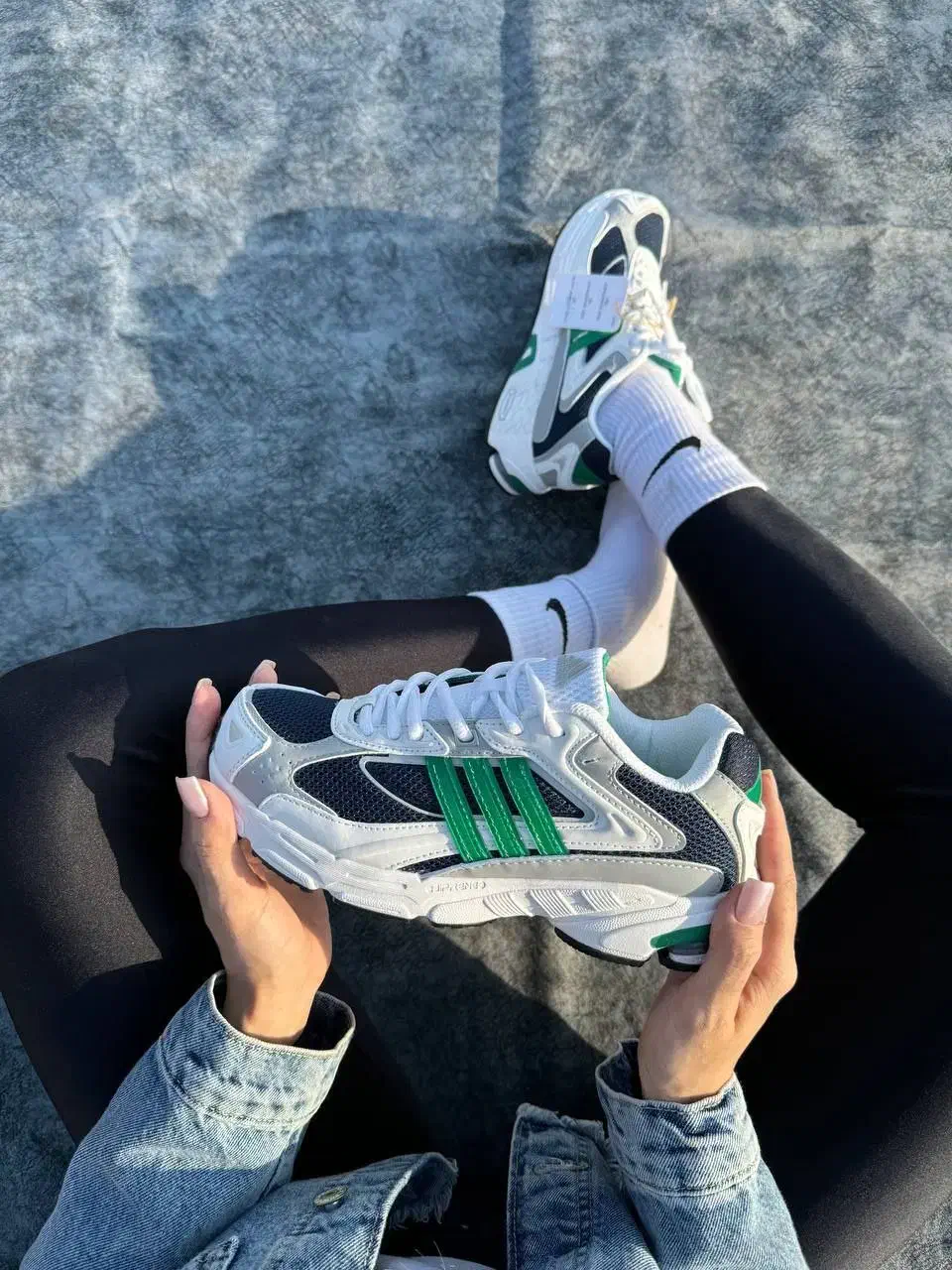 کفش سایز ۳۹قالبشبه۳۸میخوره|کیف، کفش، کمربند|خورموج, |دیوار