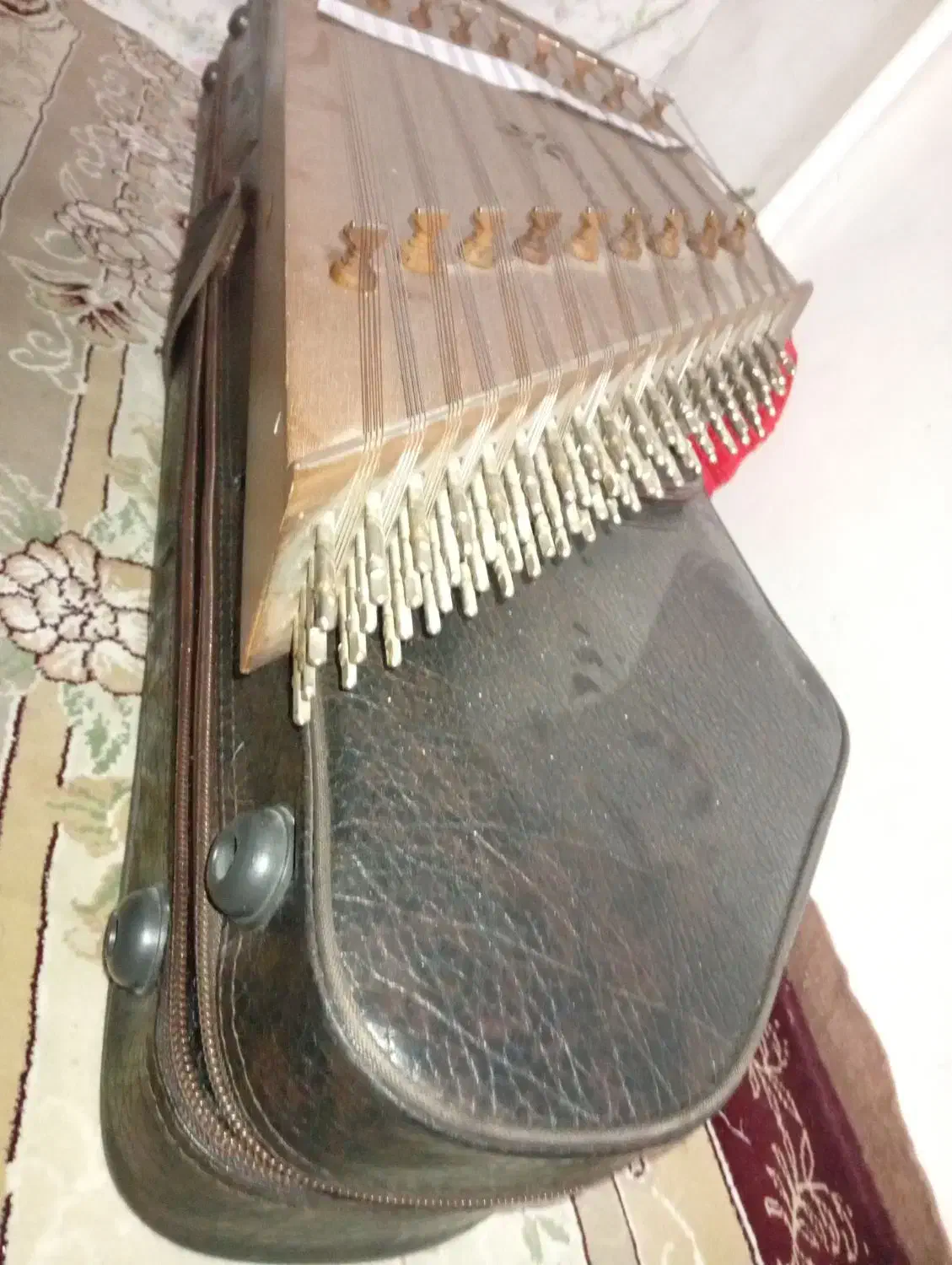 سنتور موسوی دو مهر در حد نو معاوضه با گیتار|سازهای سنتی|قم, میرزائیه|دیوار