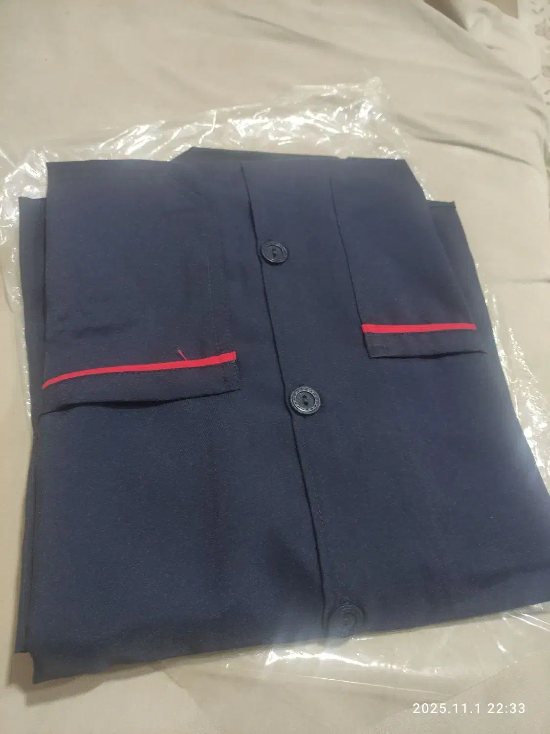 چند دست مانتو نو|لباس|نجف‌آباد, پادگان|دیوار