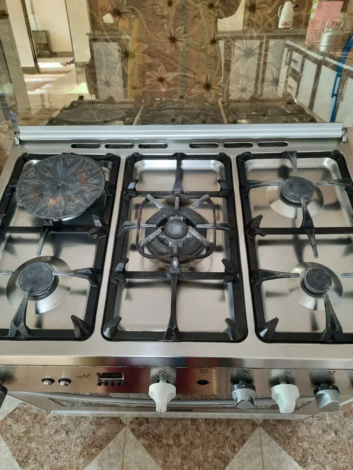 گاز تمام استیل فردار بدون خط خش وزدگی|اجاق گاز و لوازم برقی پختوپز|لردگان, |دیوار