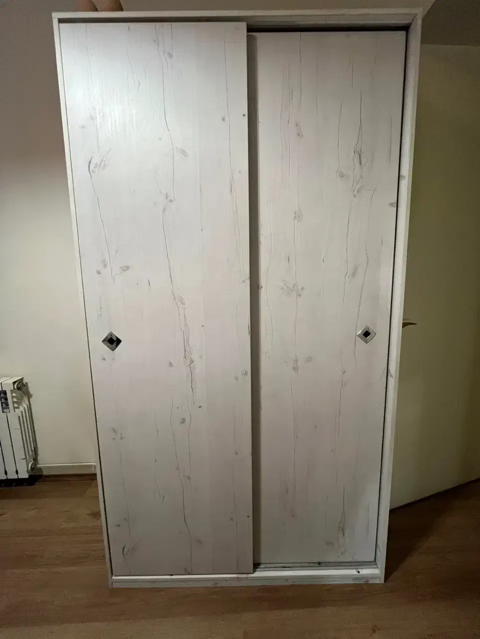 کمد لباس سفید و طوسی رنگ ، درب‌ها کشوئی|جاکفشی، کمد، دراور|تهران, امامت|دیوار