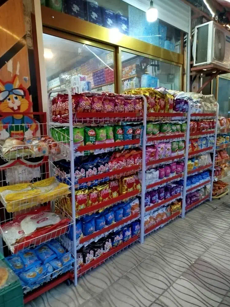 فروش استند چیپس و پفک در فومن|فروشگاه و مغازه|فومن, |دیوار