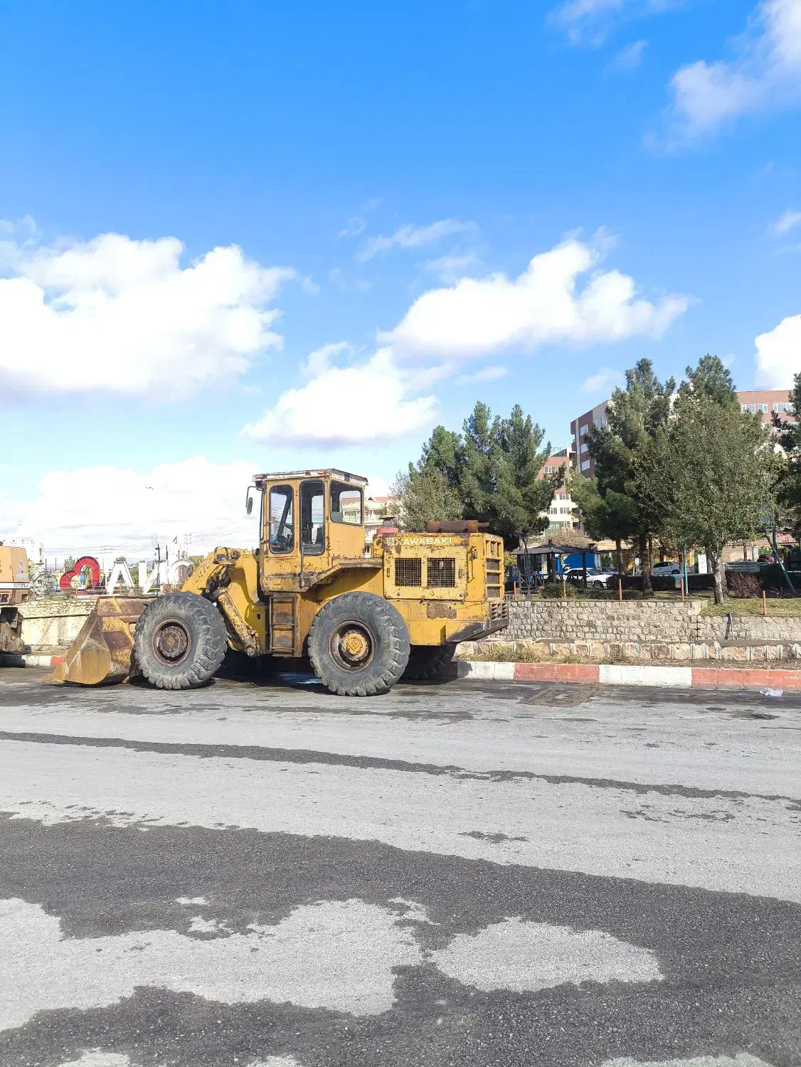 لودرکوازاکی۷۰ بی|خودرو سنگین|بناب, |دیوار