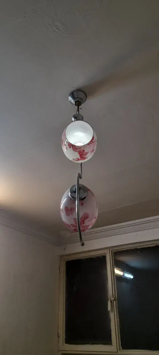 لوستر حوبابی ۲ شاخه در حد نو ۳۰۰تومن و پرده۸۰۰|لوستر و چراغ آویز|مشهد, شهرآرا|دیوار