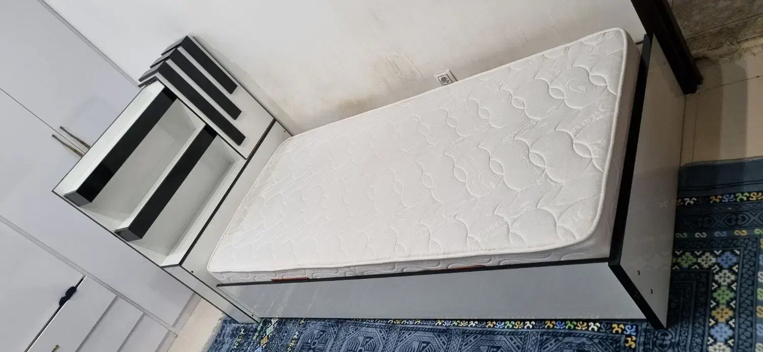 تخت خواب تک نفره|تخت و سرویس خواب|فرخشهر, |دیوار