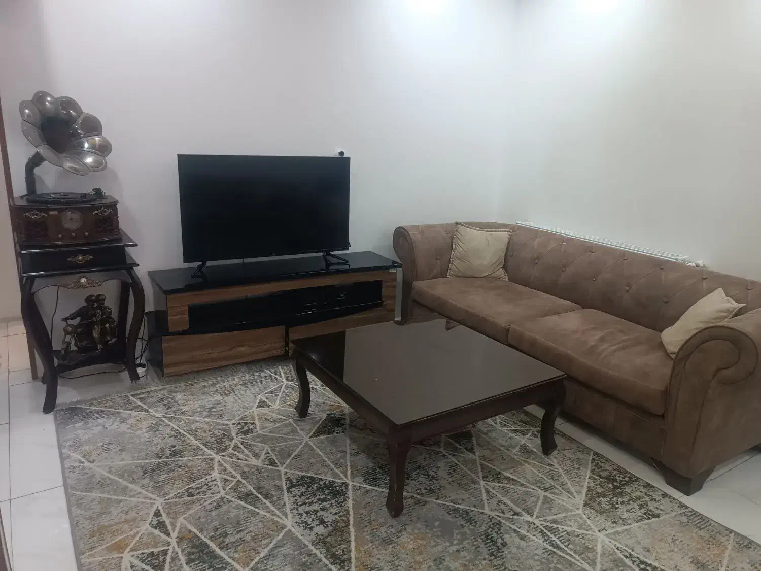 مبل|مبلمان خانگی و میز عسلی|کرج, دهقان ویلا|دیوار