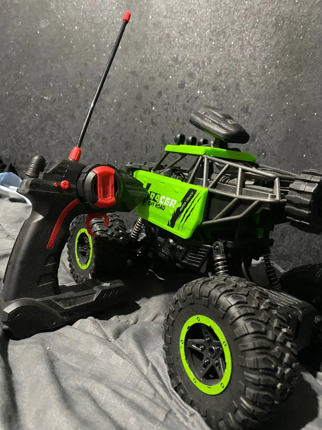 ماشین کنترلی شارژی افرودی|اسباب‌‌بازی|گرگان, |دیوار