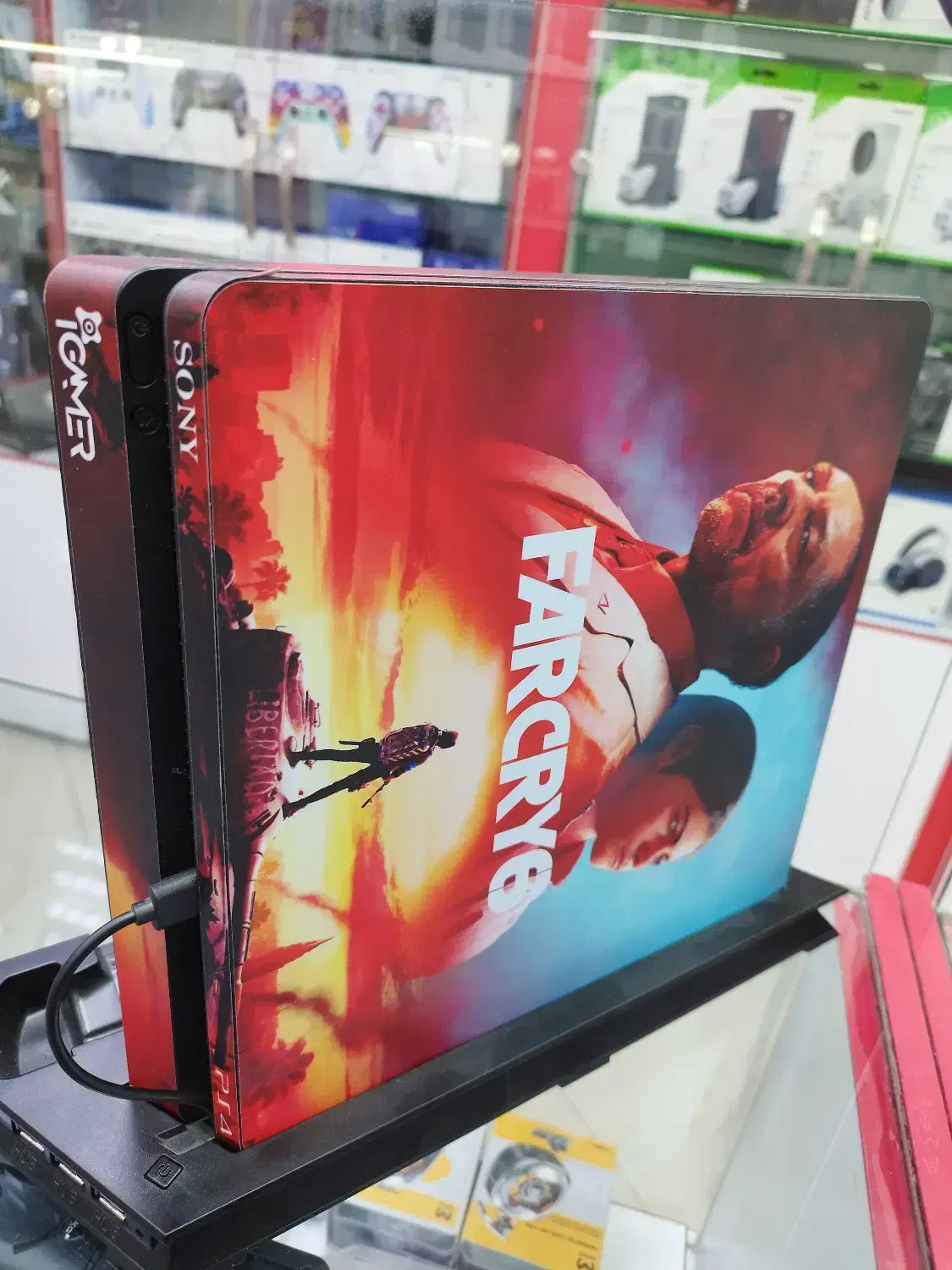 PS4 slim|کنسول، بازی ویدئویی و آنلاین|کرج, اصفهانی‌ها|دیوار