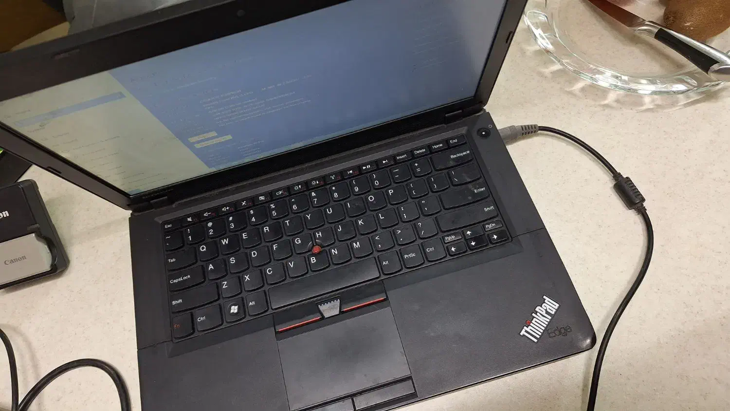 لبتاب lenovoمدل tinkpad|رایانه همراه|اصفهان, برازنده|دیوار