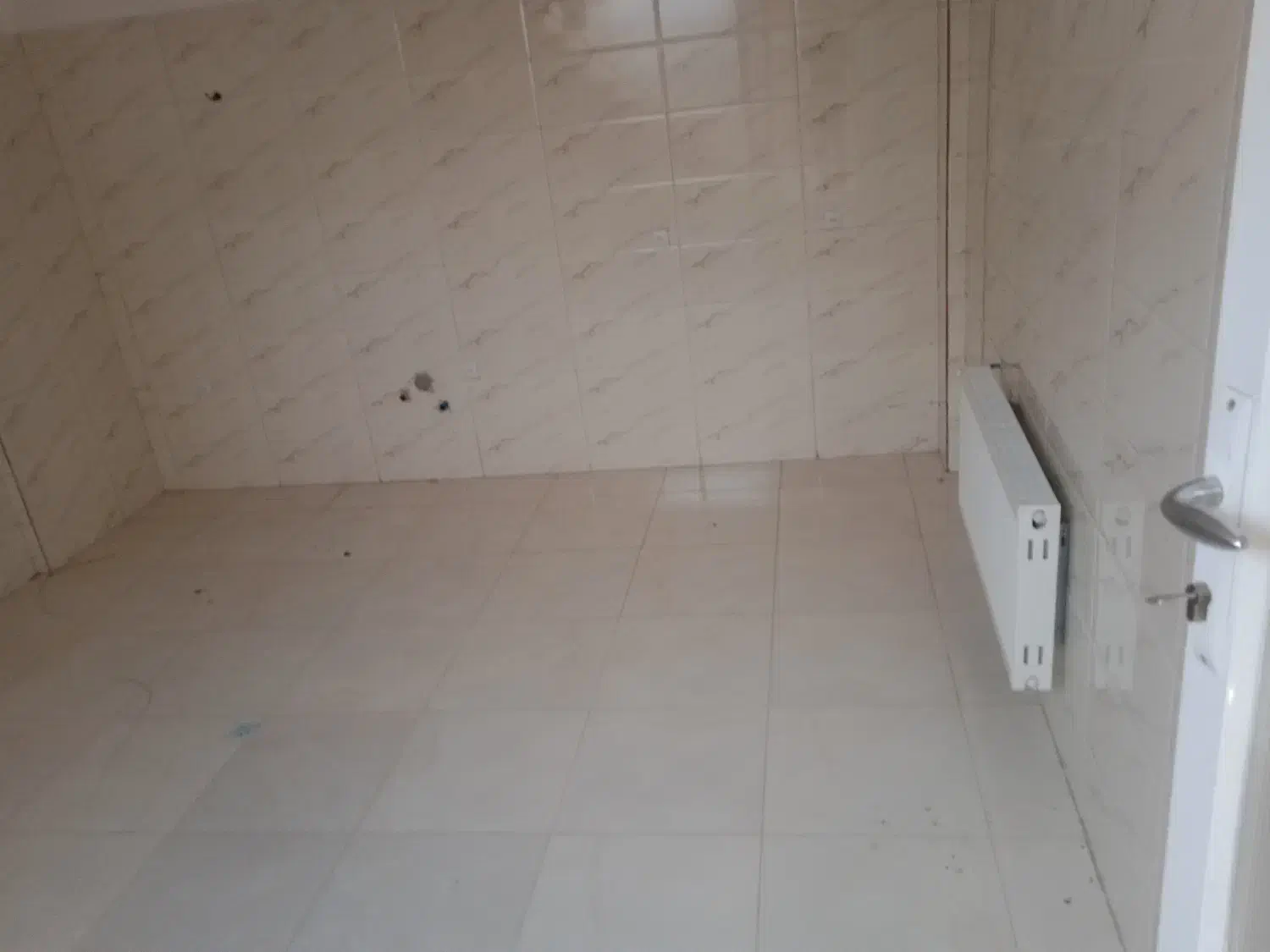 اجاره و رهن مغازه دو طبقه|اجارهٔ مغازه و غرفه|شهرضا, |دیوار