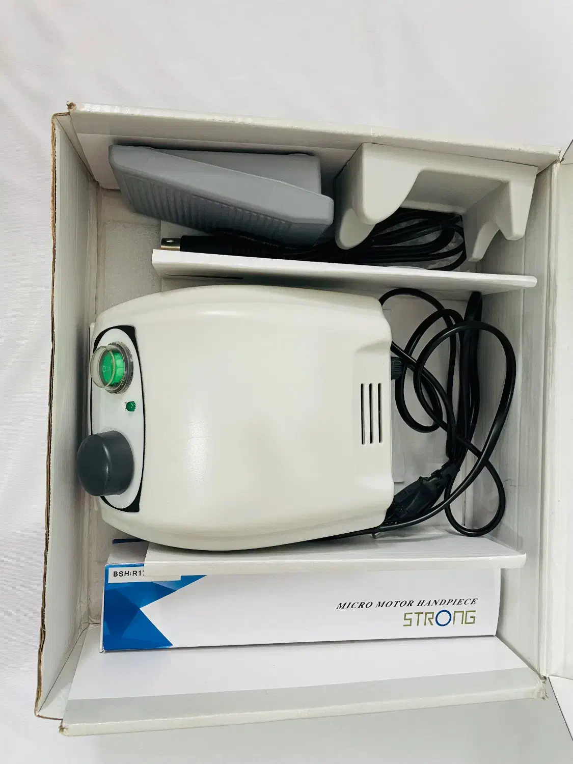 وسایل کاشت ناخن|آرایشگاه و سالن‌های زیبایی|رشت, توشیبا|دیوار