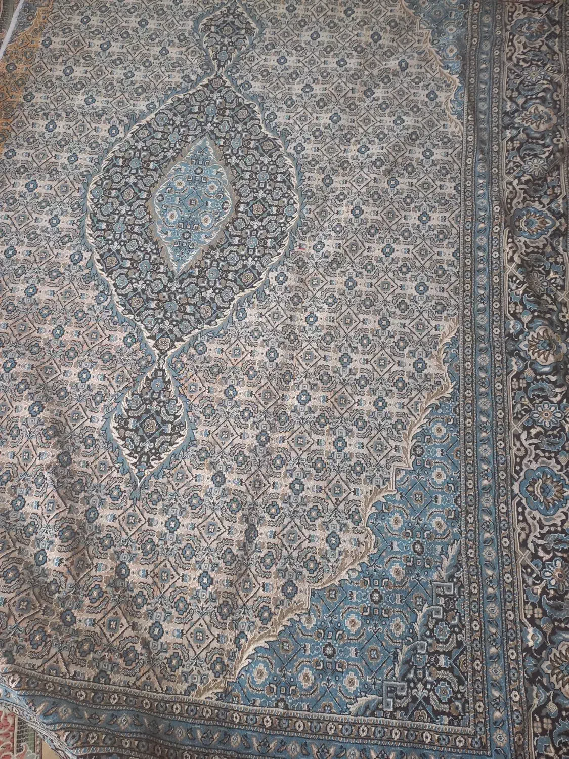 یک فرش درحدنوبه قیمت مناسب|فرش|اردبیل, |دیوار