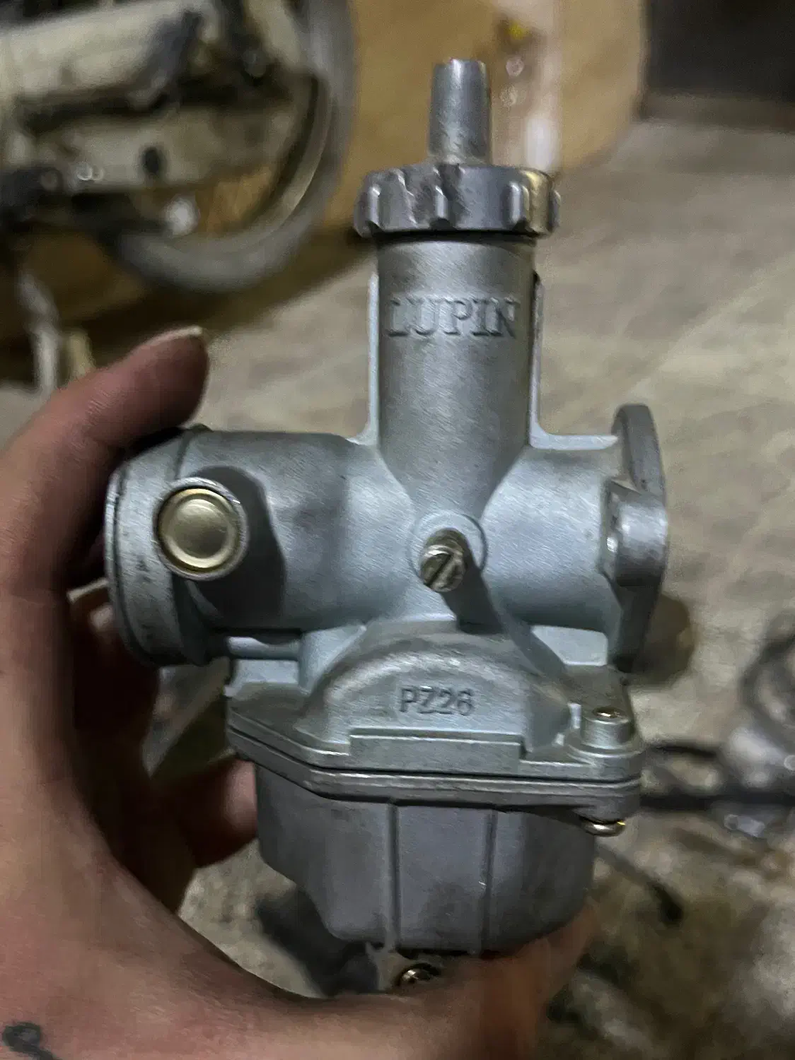 لوازم قطعات موتور هندا۱۲۵|قطعات یدکی و لوازم جانبی|قرچک, باقرآباد|دیوار