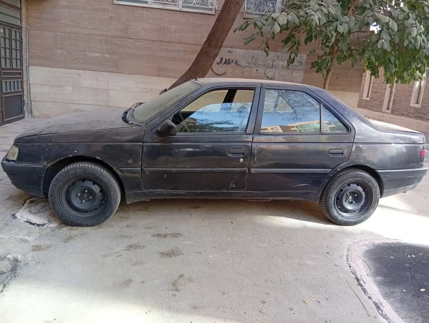 پژو 405 مدل 82 مشکی|خودرو سواری و وانت|مشهد, زمانه|دیوار