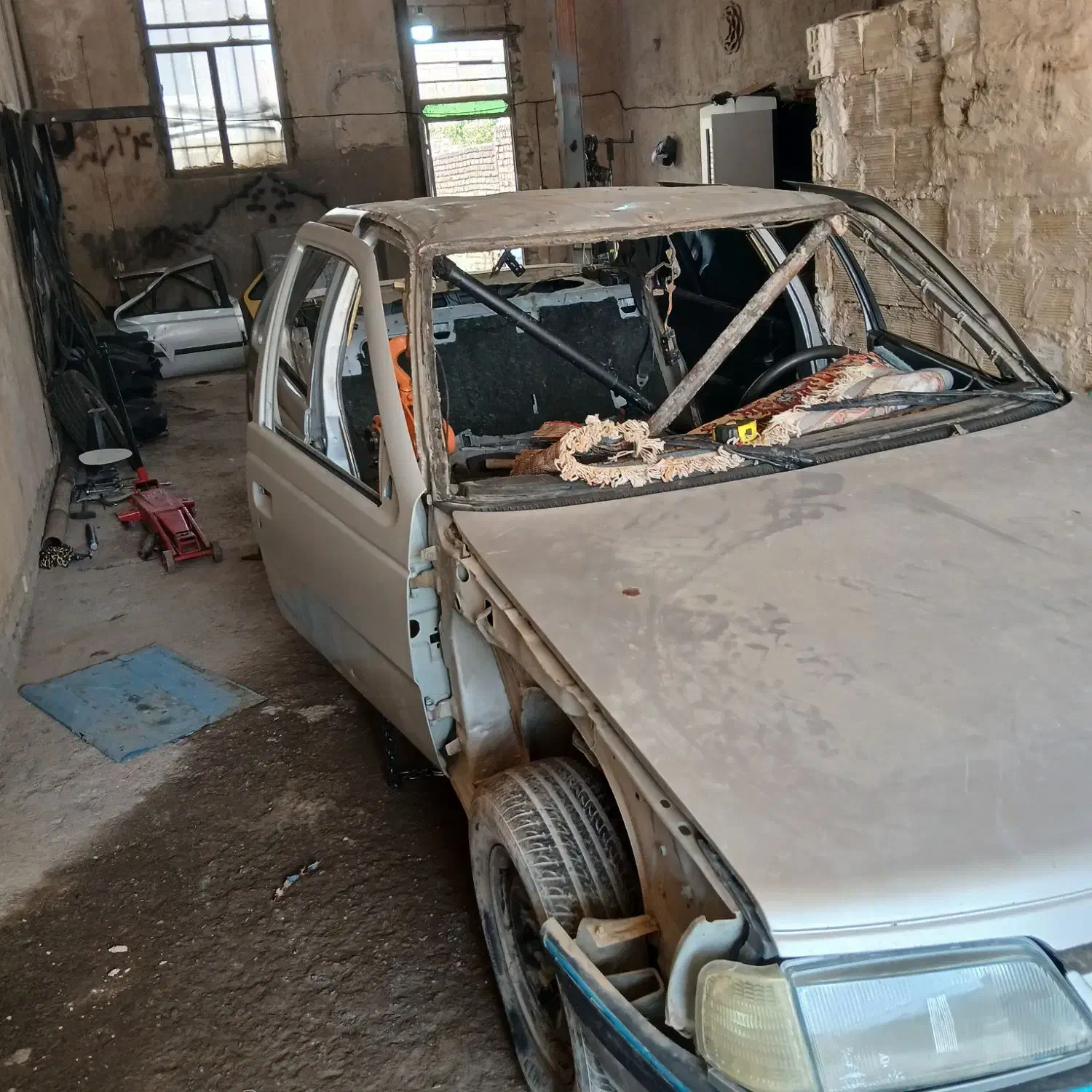 صافکاری و نقاشی با بالاترین کیفیت|خدمات موتور و ماشین|اراک, |دیوار