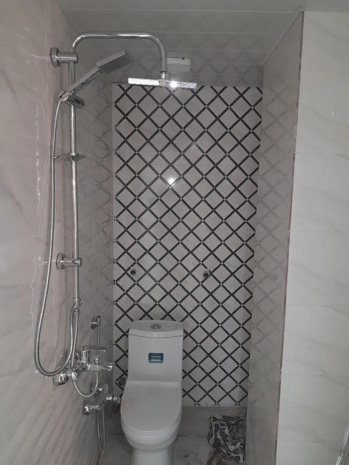 برق کشی و شیرالات ساختمانی|خدمات پیشه و مهارت|شیراز, فرگاز|دیوار