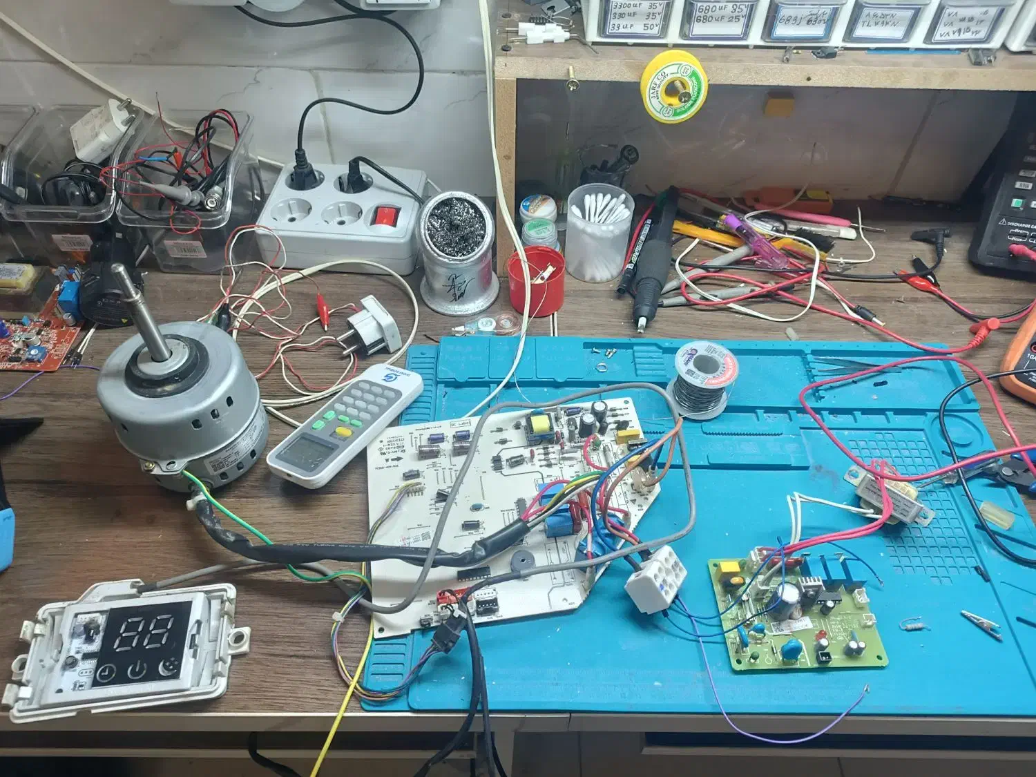 تعمیرات انواع برد  پکیج  کولر  ایفون لوازم برقی|خدمات پیشه و مهارت|بوشهر, |دیوار