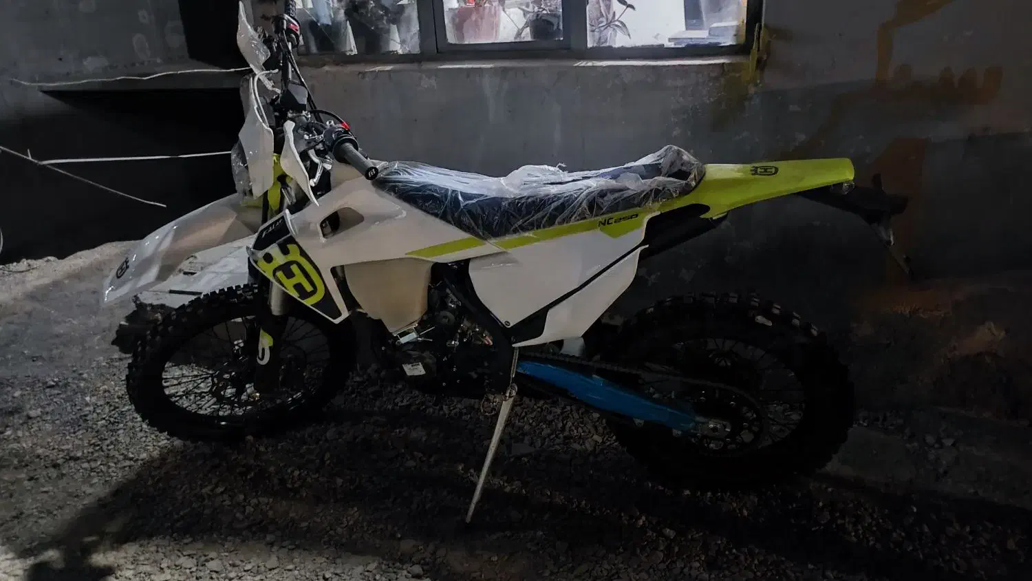 فلات طرح هاسکی نسل 6صفر کیلومتر با کیت 300|موتورسیکلت|مشهد, کوی سیدی|دیوار