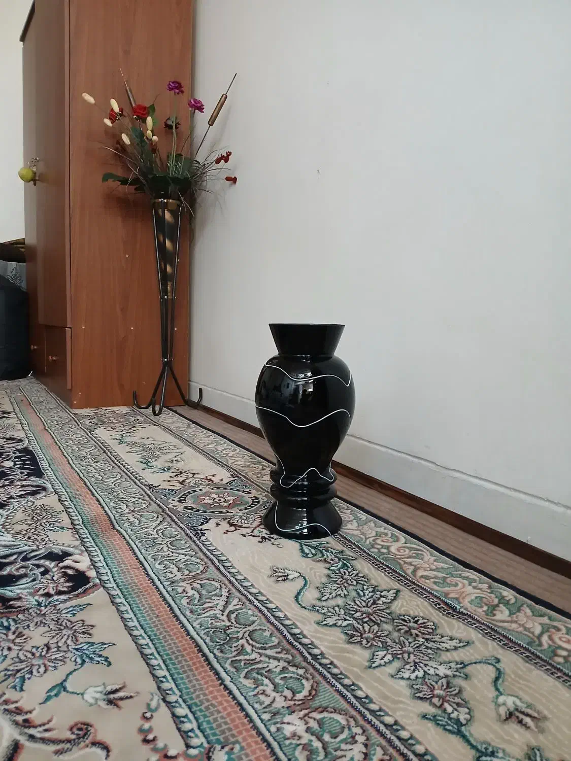 گلدان شیشه ای بزرگ|صنایع دستی و سایر لوازم تزئینی|اصفهان, کوی امیریه|دیوار
