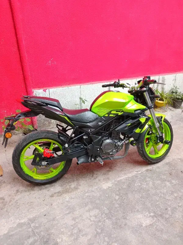 بنلی 250 تک|موتورسیکلت|رشت, پیرسرا|دیوار