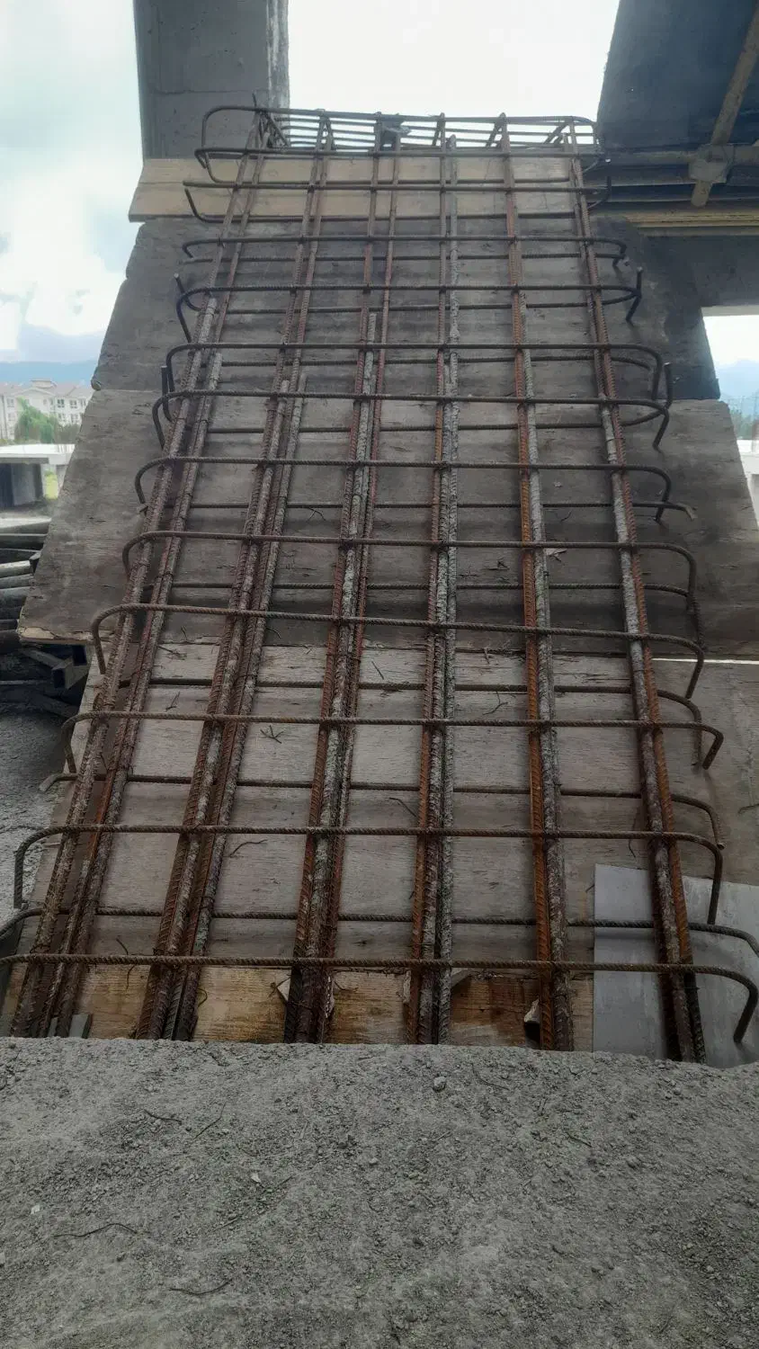 نیازمند کارگر ساده یا نیمه ماهر ارماتوربندی|استخدام معماری، عمران و ساختمانی|بجنورد, |دیوار