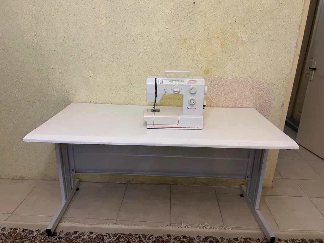 چرخ خیاطی با میز کار|چرخ خیاطی و ریسندگی|سنندج, |دیوار