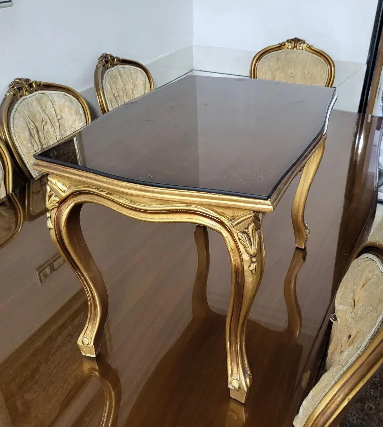 فروشی فوری به دلیل اسباب کشی قیمت توافقی|میز و صندلی غذاخوری|صباشهر, |دیوار