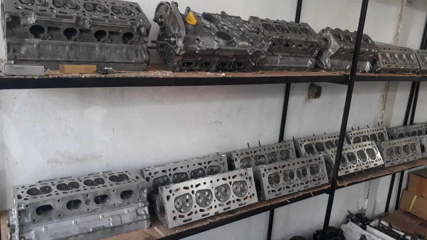 دنیای سرسیلندر و گیربکس|قطعات یدکی و لوازم جانبی|ارومیه, |دیوار