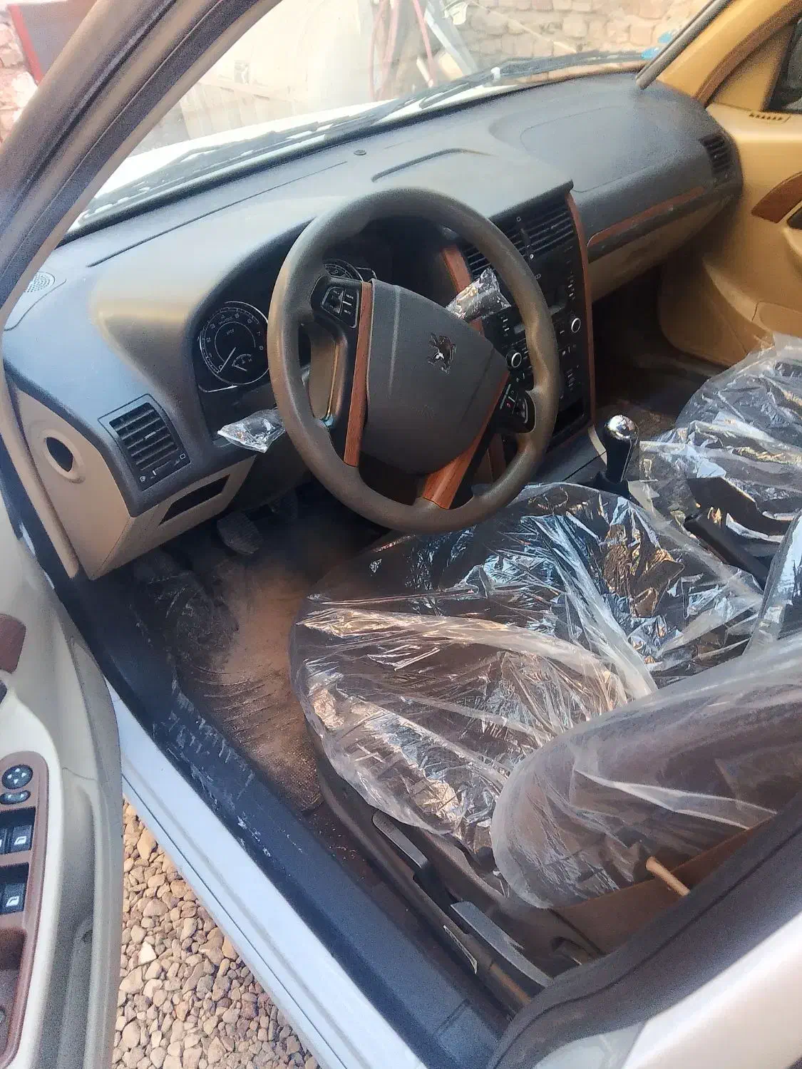 1403ساده موتور جدید 18هزار کار واقعی|خودرو سواری و وانت|خاش, |دیوار