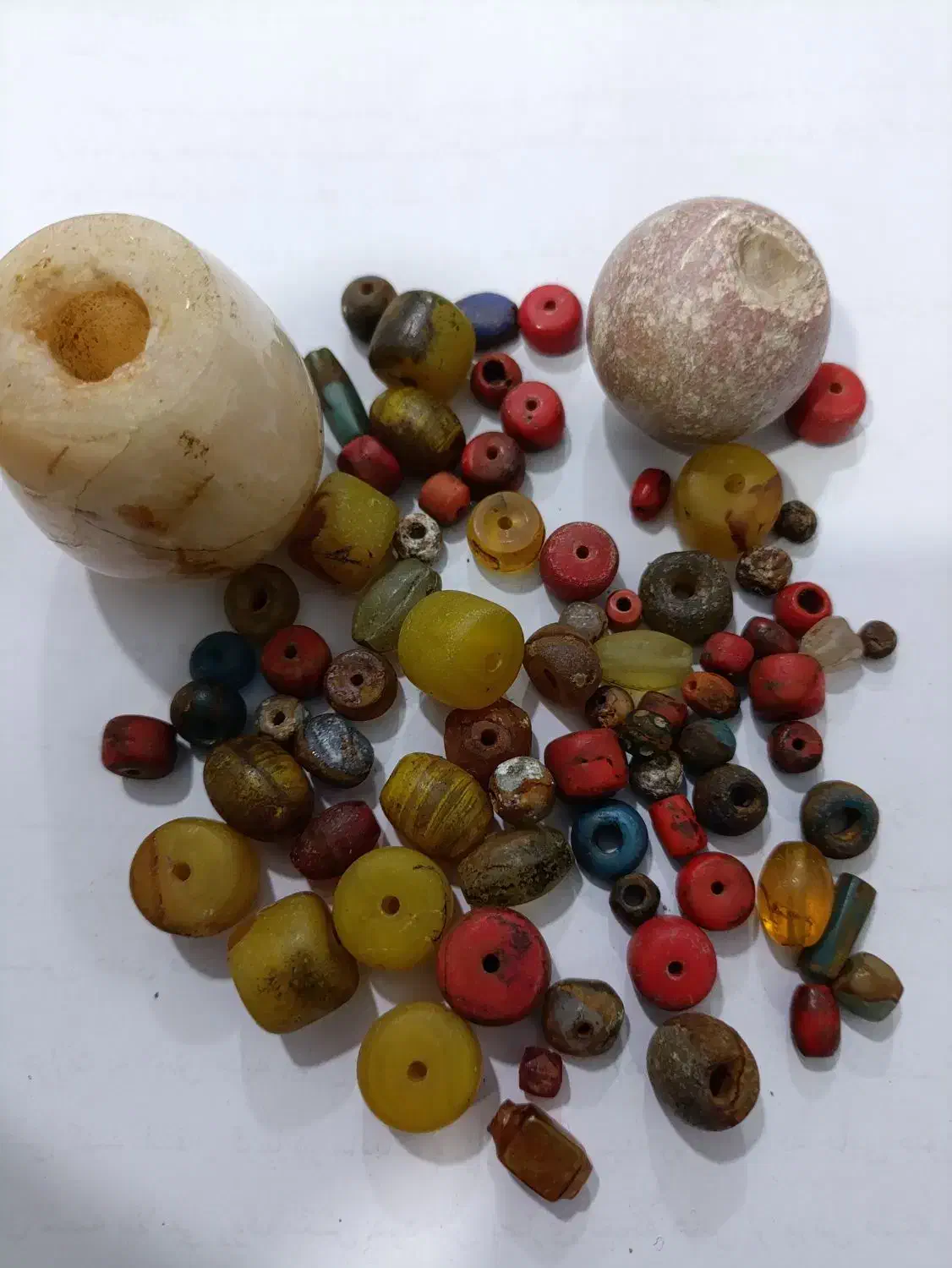 سنگ ومهره قدیمی|کلکسیون اشیاء عتیقه|بندرعباس, |دیوار