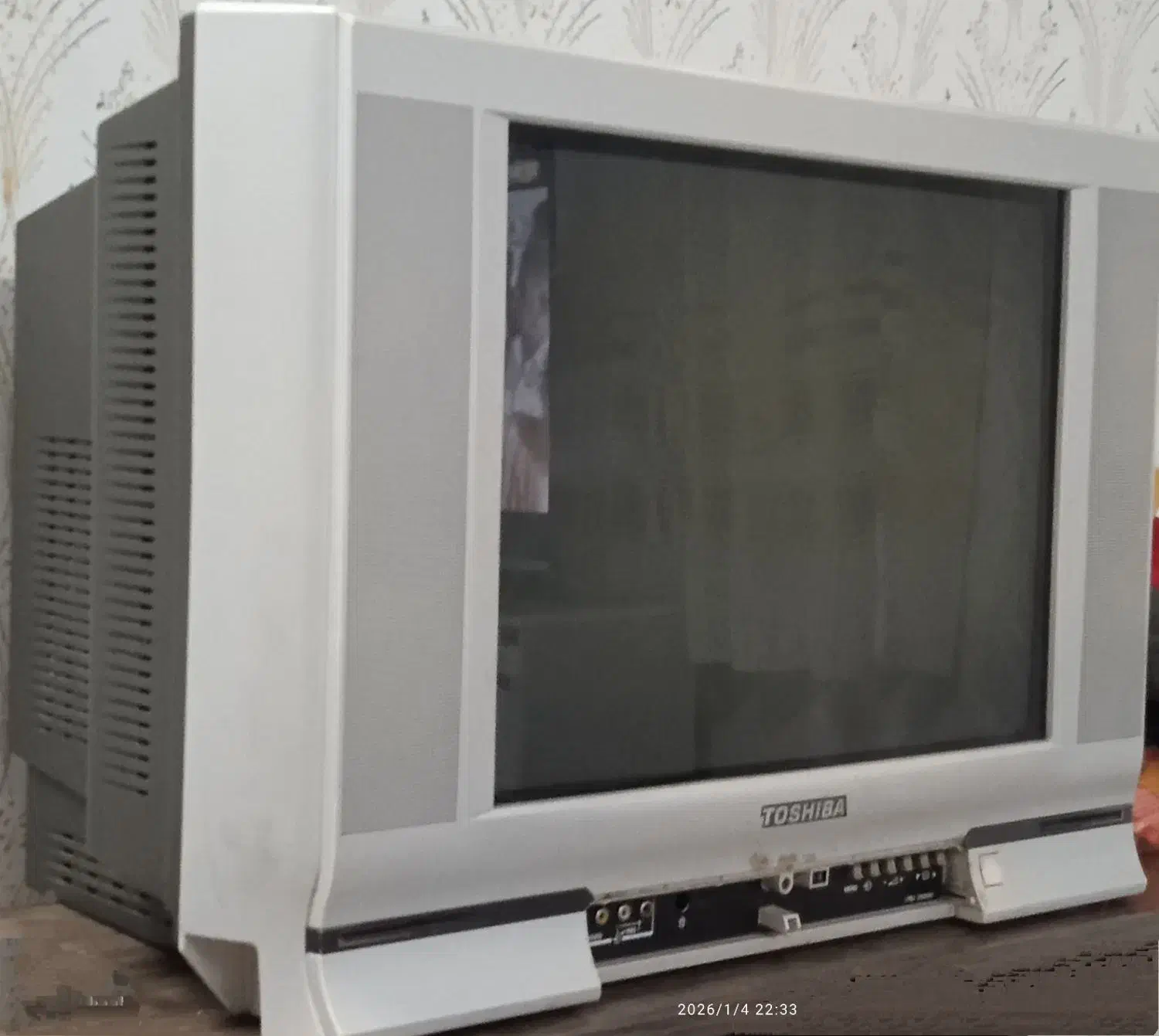 تلویزیون 21|تلویزیون و پروژکتور|نیشابور, گنبد سبز|دیوار