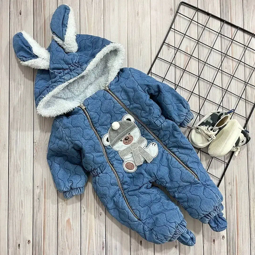 کاپشن|کفش و لباس بچه|حمیدیا, |دیوار