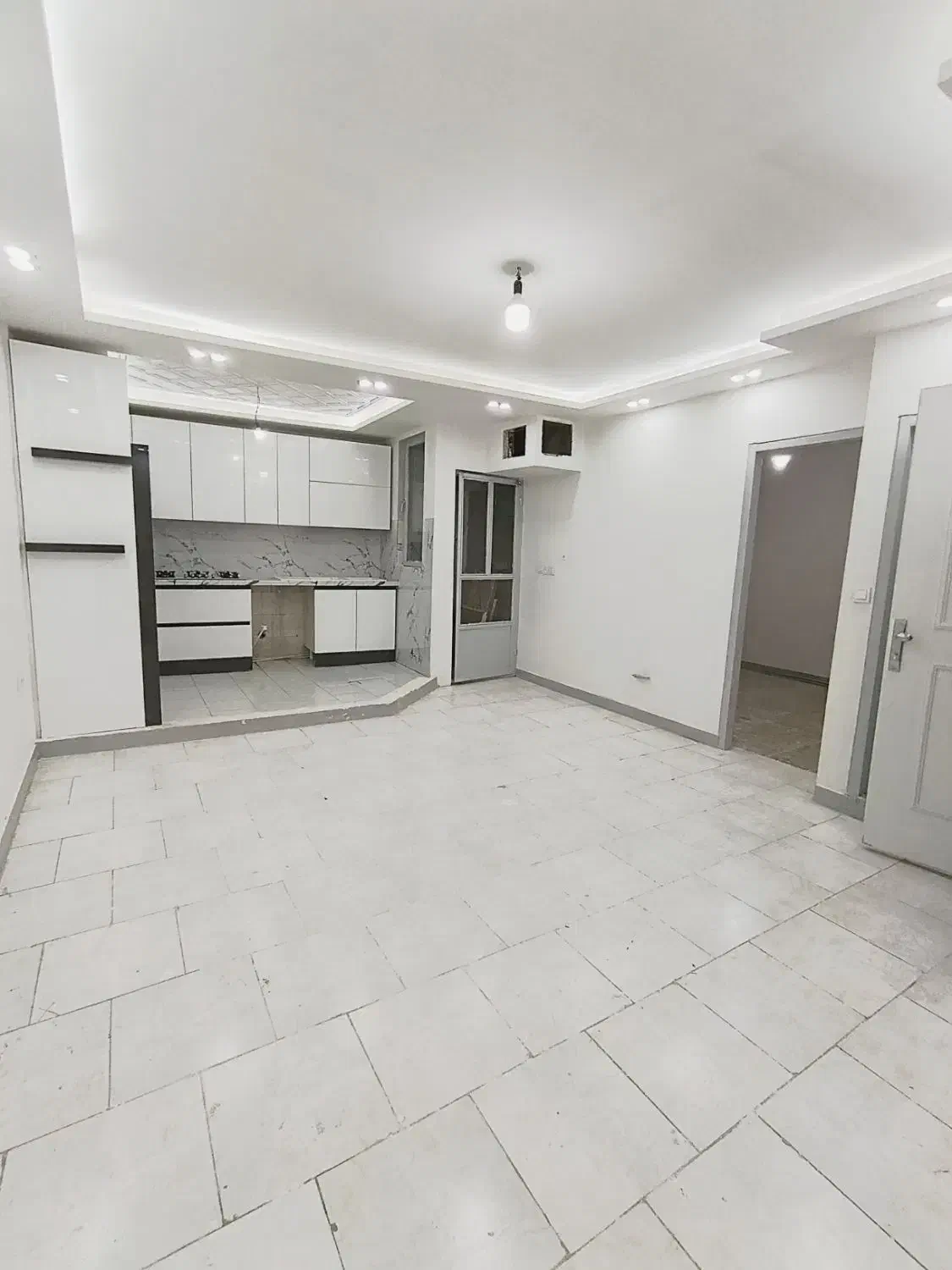 50متر *باز سازی شده *تاپ لکیشن *قائمیه|فروش آپارتمان|اسلام‌شهر, شهرک قائمیه|دیوار