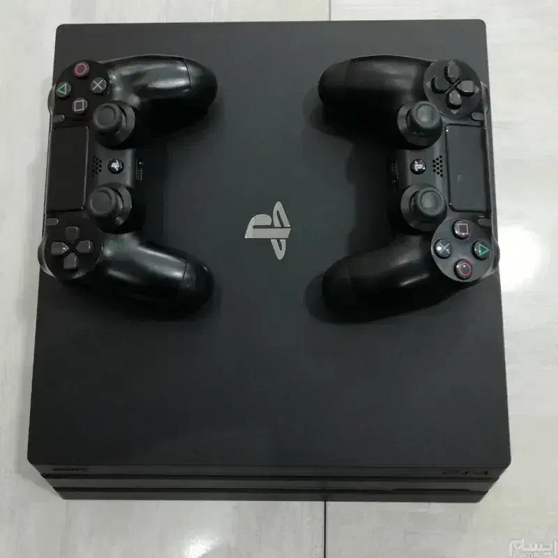 PS4 پرو کپی خور یک ترابایت همراه با سه دسته|کنسول، بازی ویدئویی و آنلاین|کرمان, |دیوار