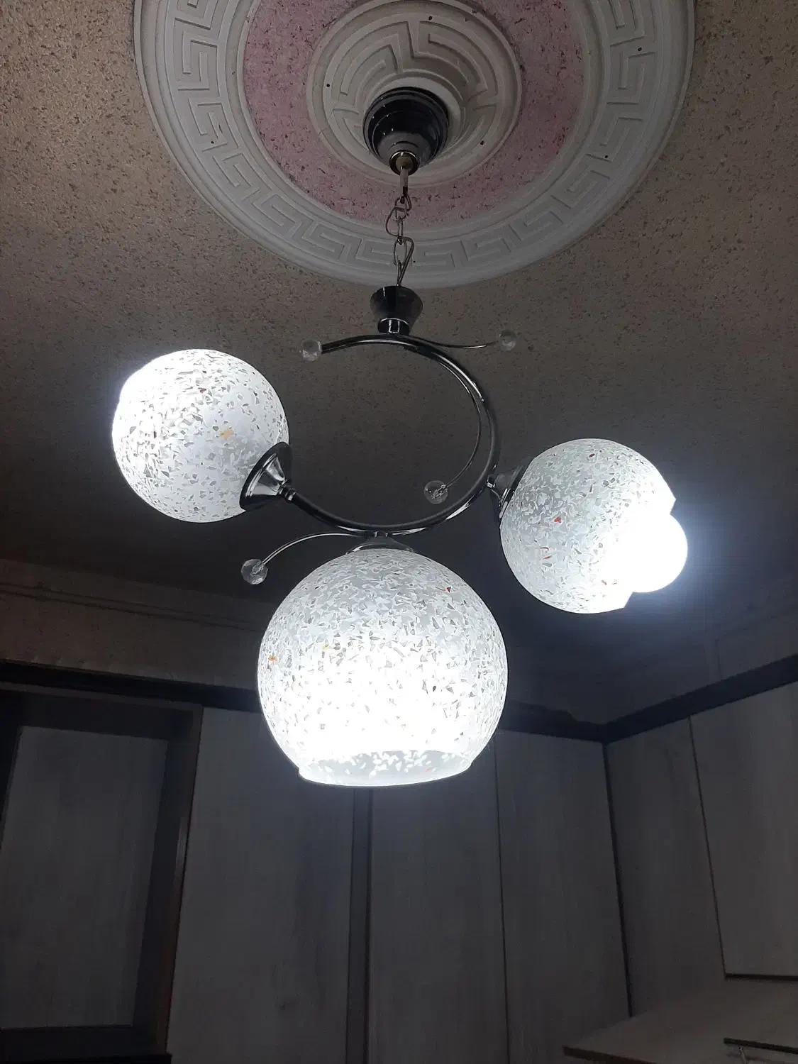 لوستر پذیرایی وآشپزخانه|لوستر و چراغ آویز|هشتگرد, شهرک صبا سوله|دیوار