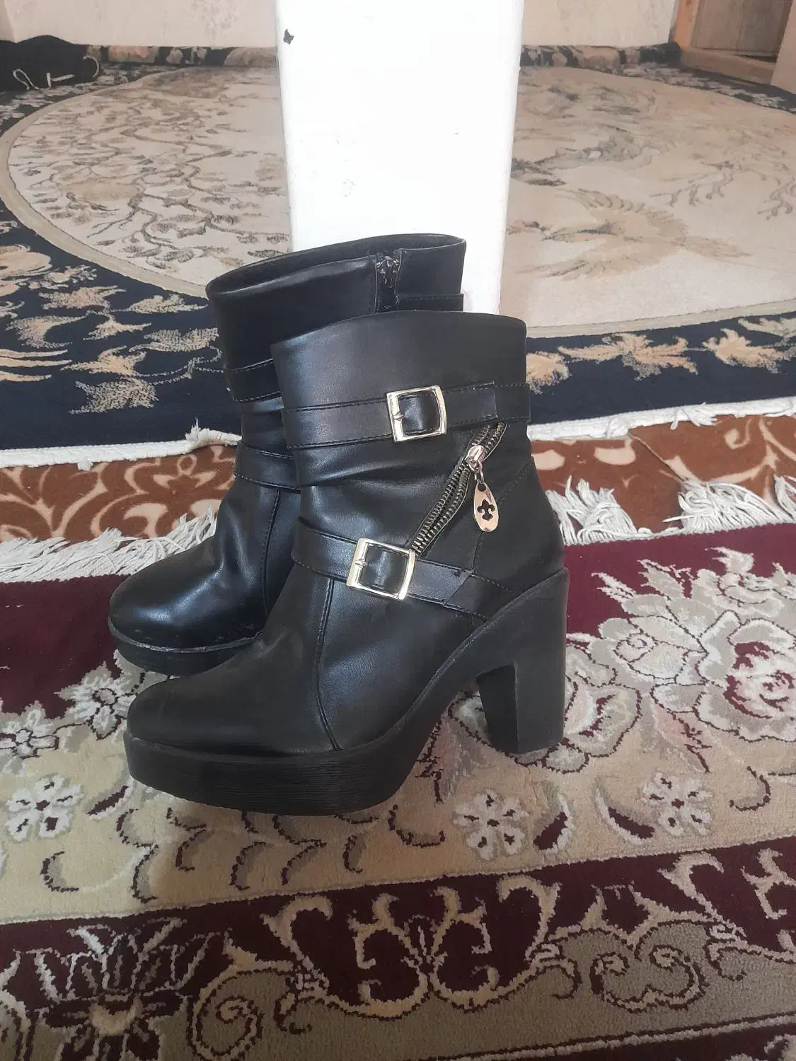 کفش در حد نو|کیف، کفش، کمربند|ازنا, |دیوار