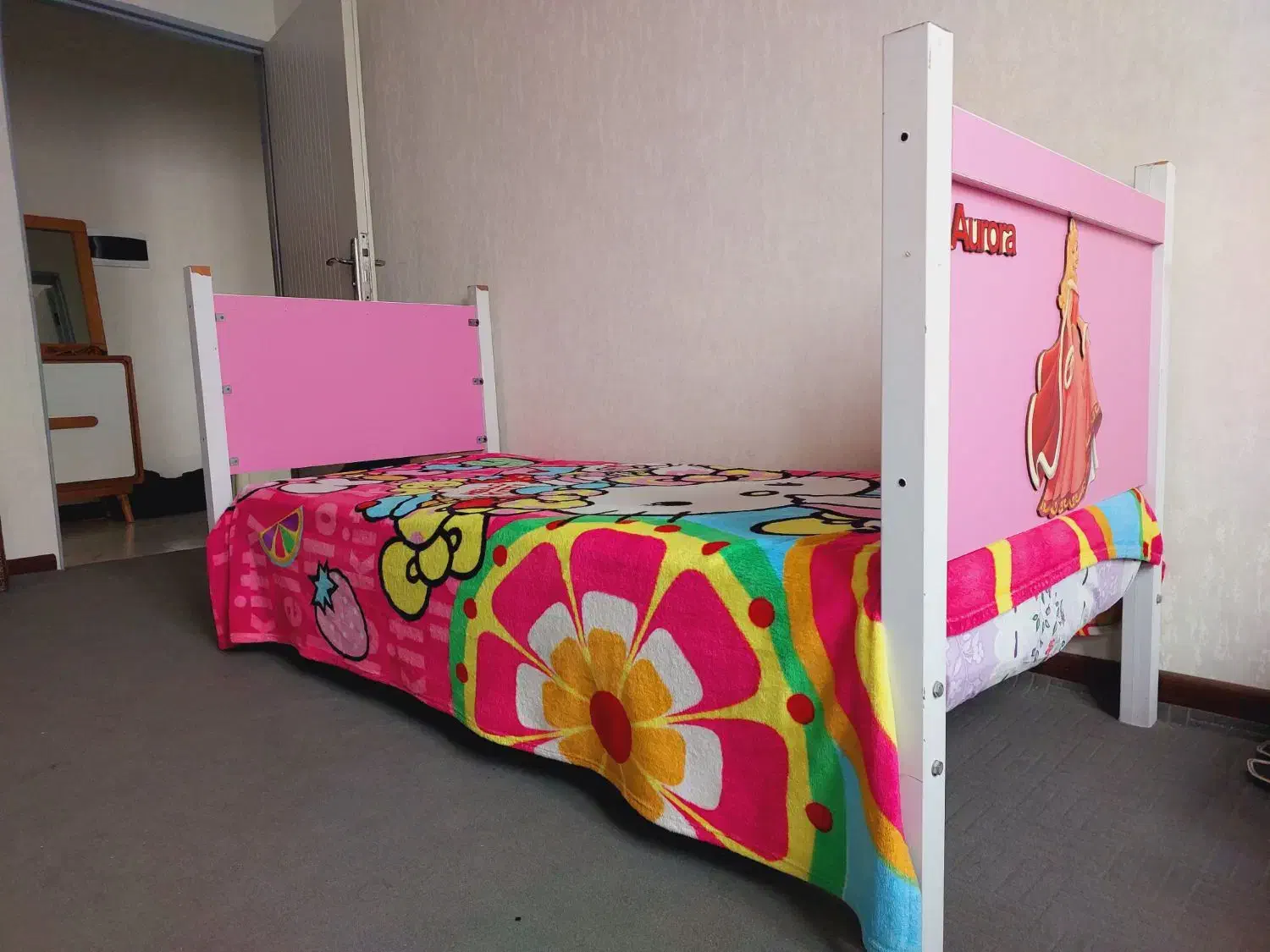 تختخواب نوجوان با تشک طبی|تخت و سرویس خواب|هشتگرد, هشتگرد قدیم|دیوار