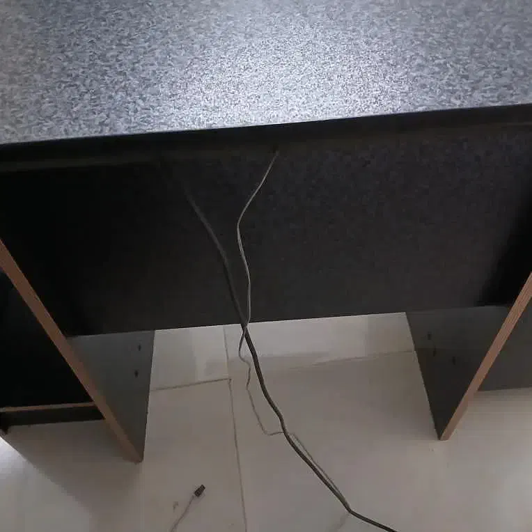 میز کامپیوتر و میز تحریر|میز تحریر و کامپیوتر|مشهد, امیر المومنین|دیوار