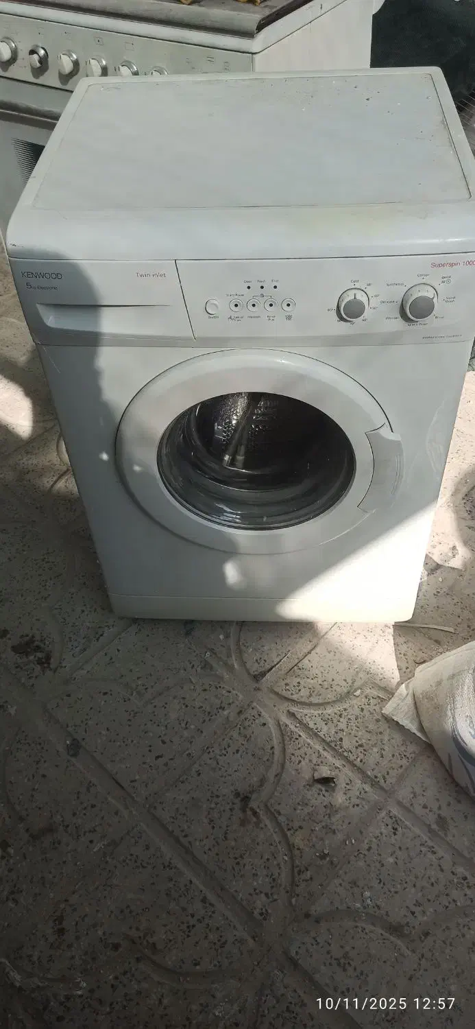 لباس شویی ۵کیلویی|ماشین لباسشویی و خشک‌کن لباس|برخوار, |دیوار