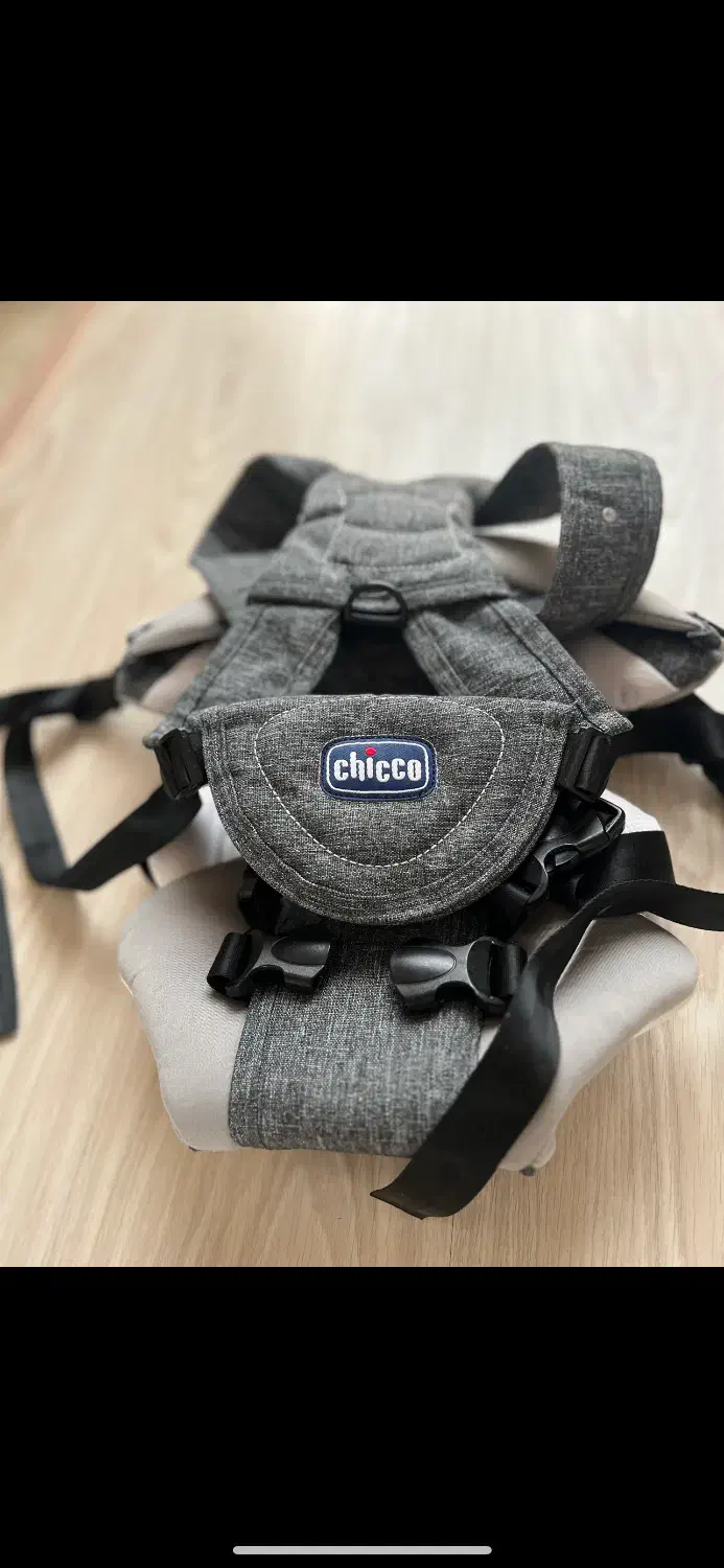 اغوشی برند ایتالیایی نو و اصلا استفاده نشده|اسباب و اثاث بچه|مرند, |دیوار