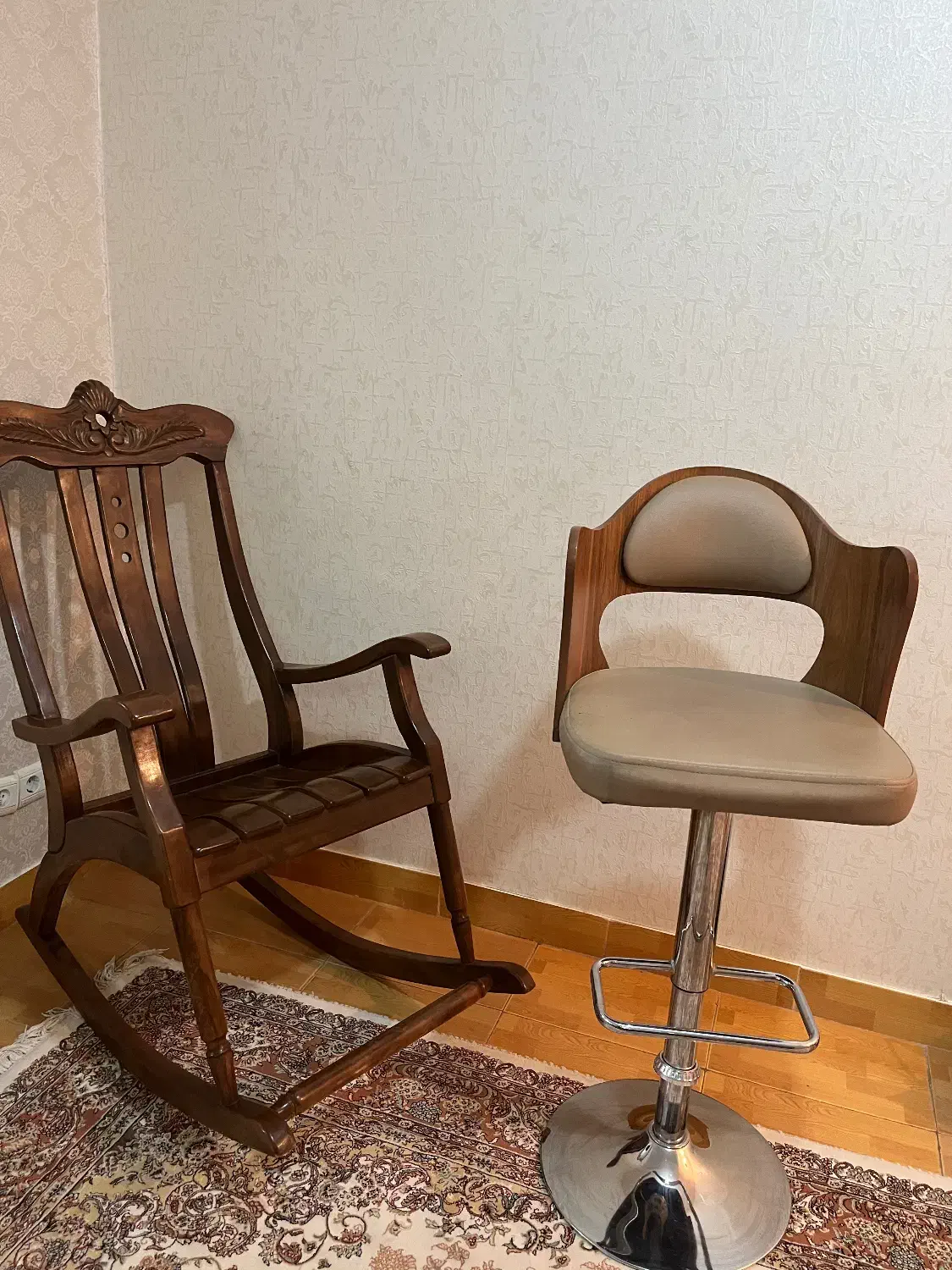 فروش چند عدد لوازم خانگی|ساعت دیواری و تزئینی|تبریز, |دیوار