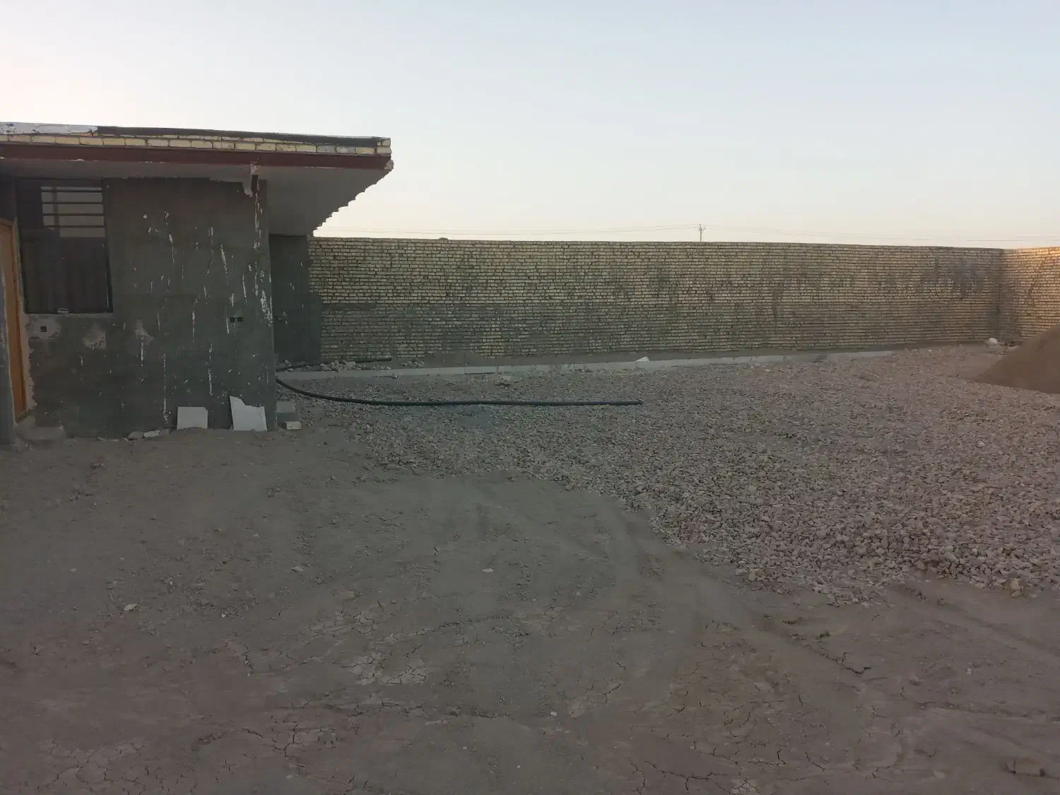 چهار دیواری ۲۸۰۰ متر، نزدیک ششراه خ قهجاورستان|اجارهٔ دفتر صنعتی، کشاورزی، تجاری|اصفهان, قهجاورستان|دیوار