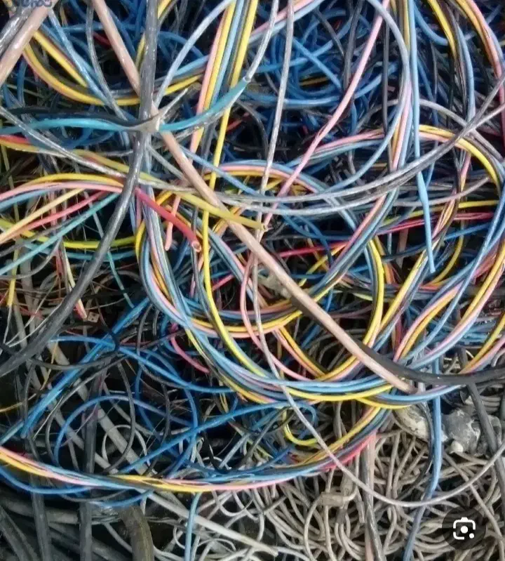 خرید فروش انواع سیم برق کابل روکشدار وخالص|عمدهفروشی|مشهد, آزادشهر|دیوار