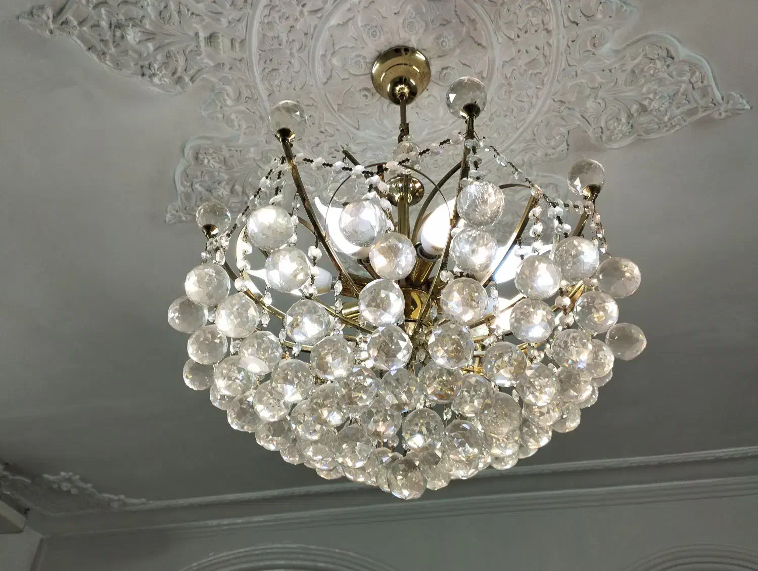 2 عدد لوستر 8 شاخه کریستالی|لوستر و چراغ آویز|ری, شهید غیوری (ابن باویه)|دیوار