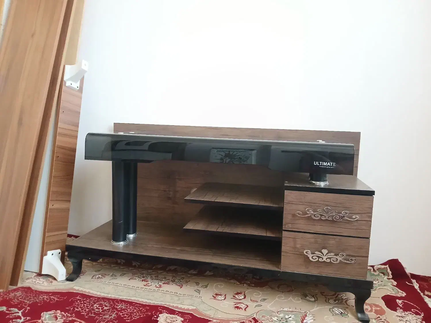 تلویزیون دوتا21اینچ ومیزتلویزیون سالم|تلویزیون و پروژکتور|اردبیل, |دیوار