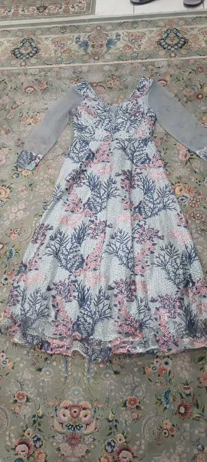 لباس مجلسی|لباس|پردیس, فاز ۸|دیوار