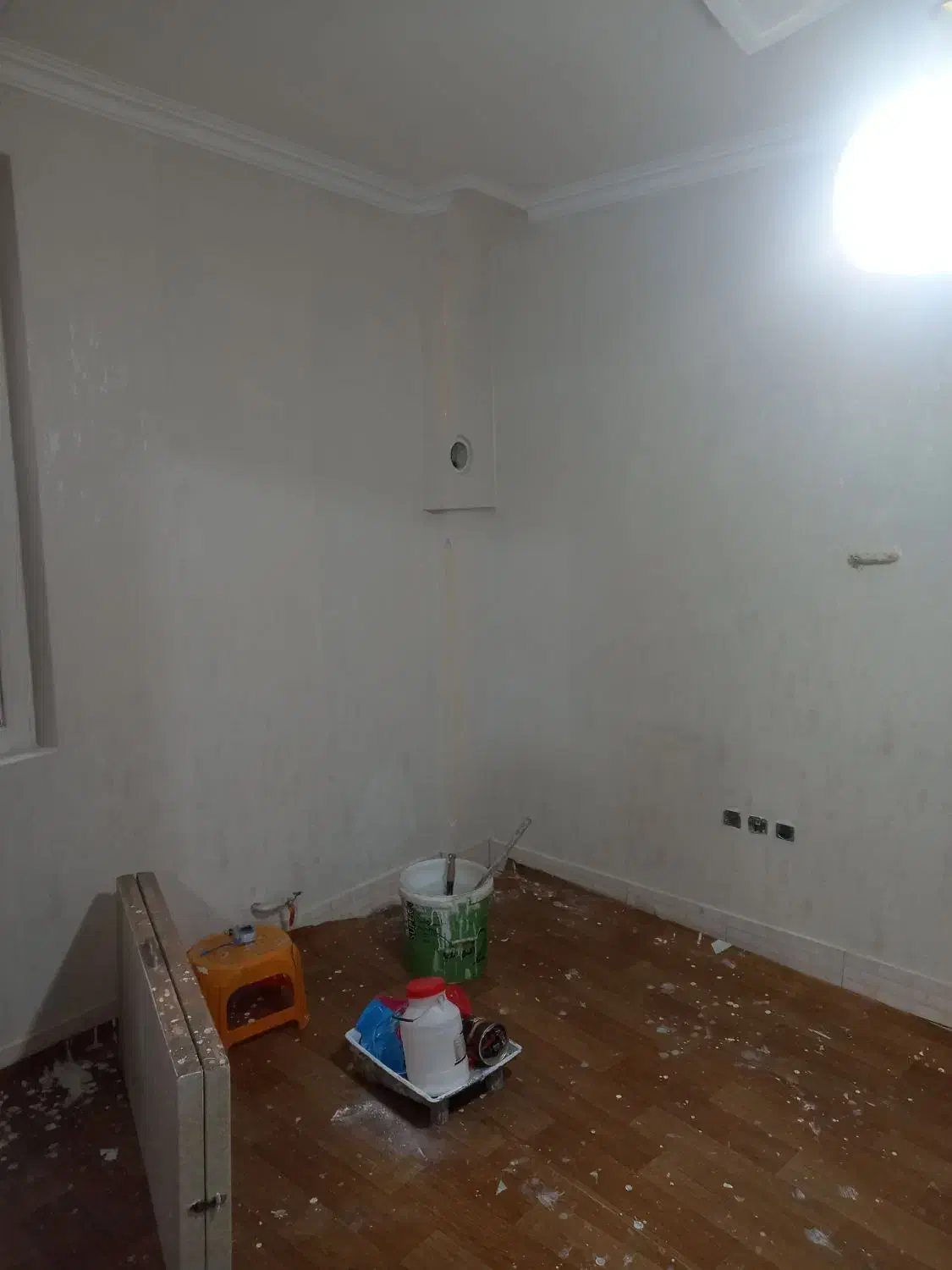 نصاب کاغذ دیواری نقاشی ساختمان|خدمات پیشه و مهارت|تهران, بهمن یار|دیوار