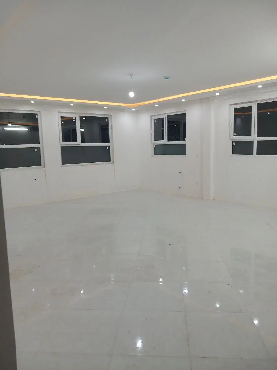 آپارتمان ۱۱۰ متری نوساز محلاتی|فروش آپارتمان|بیرجند, |دیوار